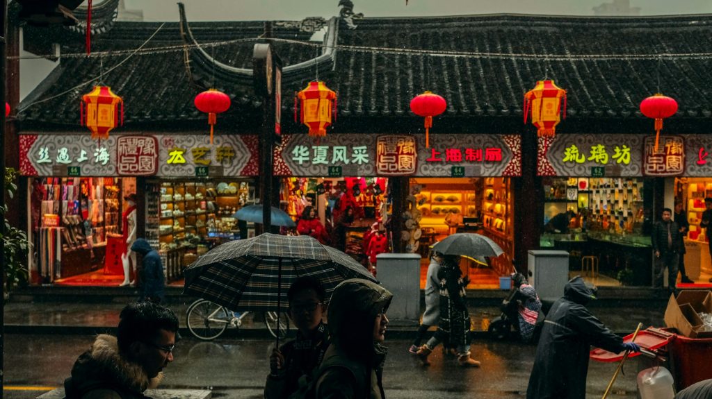 Understanding the Unique Advertising Formats in China to Avoid Ineffective Advertising